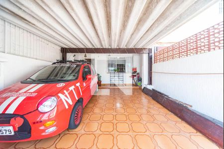 Casa à venda com 190m², 3 quartos e 2 vagas Casa à venda com 190m², 3 quartos e 2 vagasGaragem