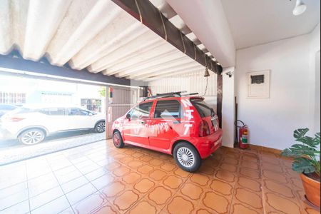 Casa à venda com 190m², 3 quartos e 2 vagas Casa à venda com 190m², 3 quartos e 2 vagasGaragem