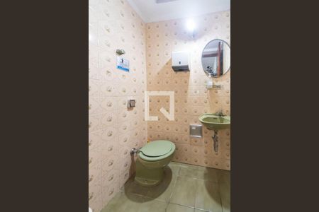 Casa à venda com 190m², 3 quartos e 2 vagas Casa à venda com 190m², 3 quartos e 2 vagasBanheiro 1