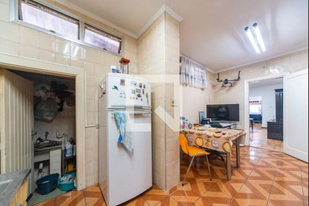 Casa à venda com 190m², 3 quartos e 2 vagas Casa à venda com 190m², 3 quartos e 2 vagasCozinha