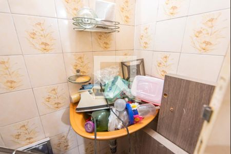 Casa à venda com 190m², 3 quartos e 2 vagas Casa à venda com 190m², 3 quartos e 2 vagasBanheiro de serviço