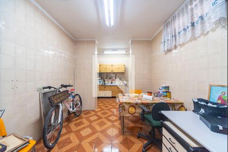 Casa à venda com 190m², 3 quartos e 2 vagas Casa à venda com 190m², 3 quartos e 2 vagasCopa