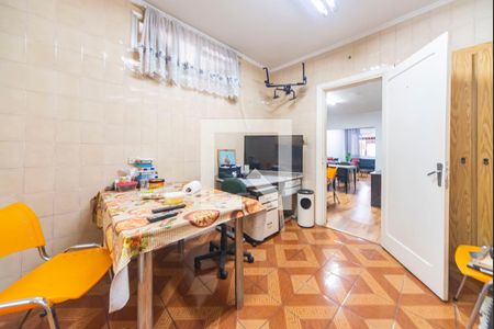 Casa à venda com 190m², 3 quartos e 2 vagas Casa à venda com 190m², 3 quartos e 2 vagasCopa
