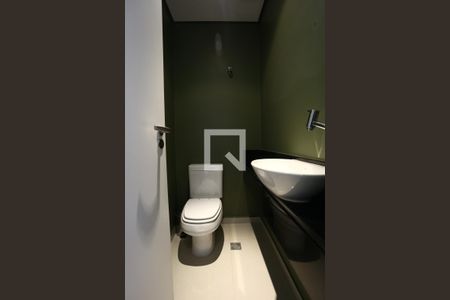 Lavabo de apartamento para alugar com 3 quartos, 137m² em Vila Morumbi, São Paulo