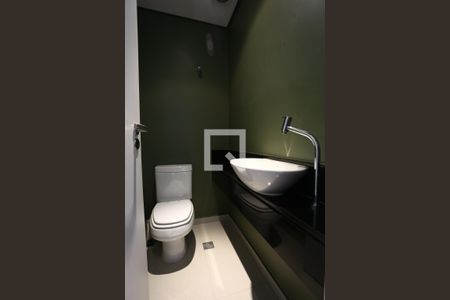 Lavabo de apartamento para alugar com 3 quartos, 137m² em Vila Morumbi, São Paulo