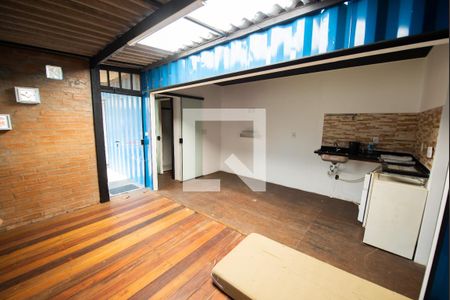 Casa para alugar com 40m², 2 quartos e 2 vagasSala e Cozinha