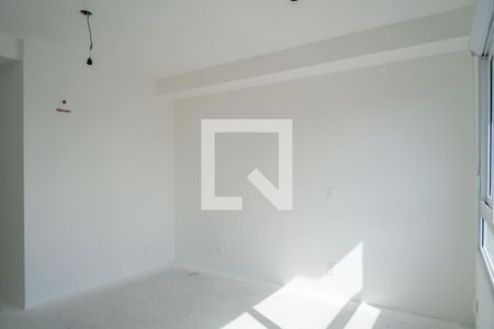Sala/Quarto de kitnet/studio à venda com 1 quarto, 27m² em Partenon, Porto Alegre