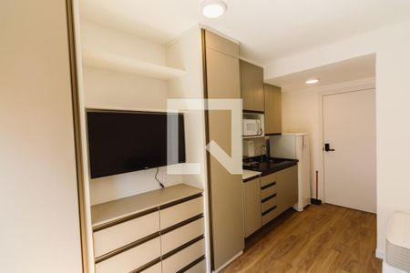 Sala de kitnet/studio para alugar com 1 quarto, 24m² em Perdizes, São Paulo