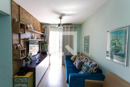 Sala de apartamento à venda com 3 quartos, 62m² em Jardim Caner, Taboão da Serra