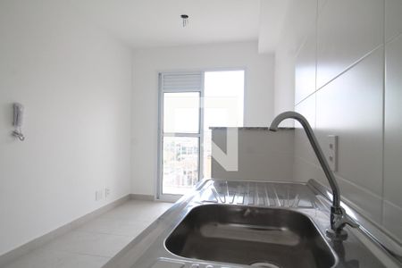 Sala/Cozinha de apartamento para alugar com 1 quarto, 29m² em Vila Ré, São Paulo