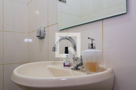 Lavabo de casa para alugar com 3 quartos, 125m² em Real Parque, São Paulo