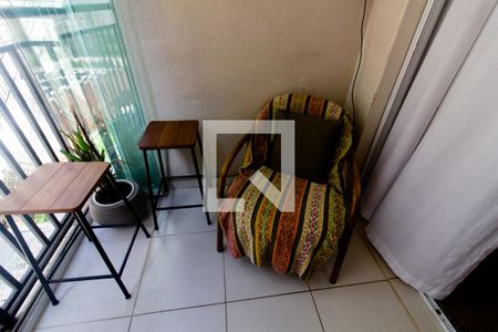 Sacada Sala de apartamento à venda com 3 quartos, 72m² em Vila Polopoli, São Paulo