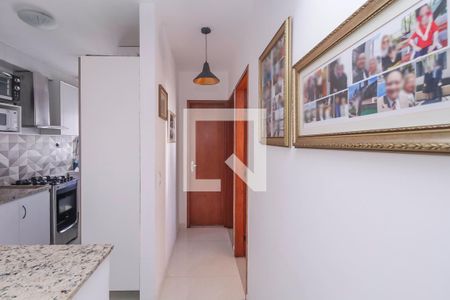 Corredor de apartamento para alugar com 2 quartos, 58m² em Vila Ema, São Paulo