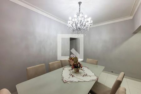 Sala de Jantar de casa à venda com 3 quartos, 200m² em Cambuci, São Paulo