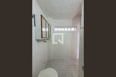 Banheiro de kitnet/studio para alugar com 1 quarto, 35m² em Aclimação, São Paulo