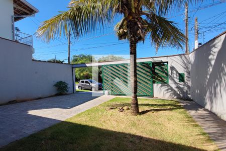 Quintal - Garagem de casa à venda com 2 quartos, 250m² em Parque Jambeiro, Campinas