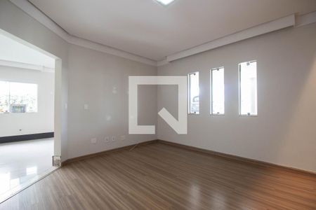 Sala de casa para alugar com 3 quartos, 250m² em Park Way, Brasília