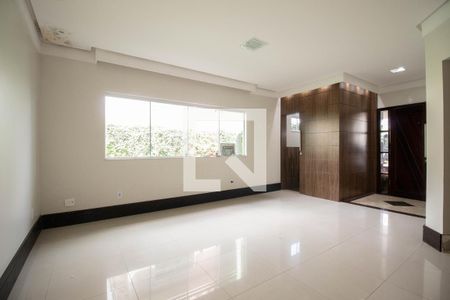 Sala de casa para alugar com 3 quartos, 250m² em Park Way, Brasília