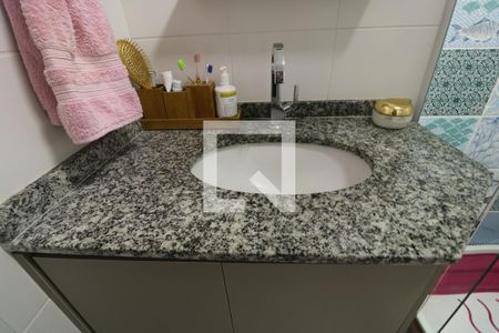 Apartamento à venda com 68m², 3 quartos e 1 vaga Apartamento à venda com 68m², 3 quartos e 1 vagaBanheiro