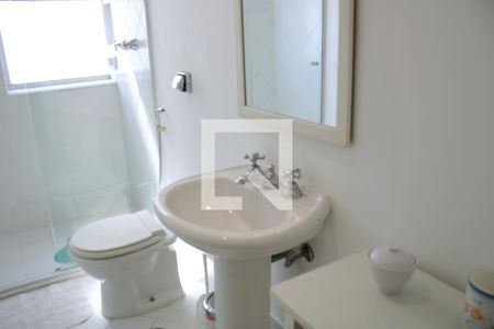 Apartamento para alugar com 202m², 3 quartos e 1 vaga Apartamento para alugar com 202m², 3 quartos e 1 vagaBanheiro 3