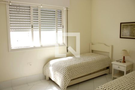 Apartamento para alugar com 202m², 3 quartos e 1 vaga Apartamento para alugar com 202m², 3 quartos e 1 vagaQuarto2