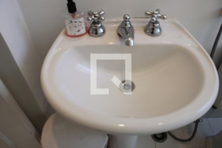 Apartamento para alugar com 202m², 3 quartos e 1 vaga Apartamento para alugar com 202m², 3 quartos e 1 vagaBanheiro 1