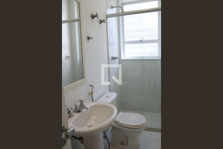 Apartamento para alugar com 202m², 3 quartos e 1 vaga Apartamento para alugar com 202m², 3 quartos e 1 vagaBanheiro 1