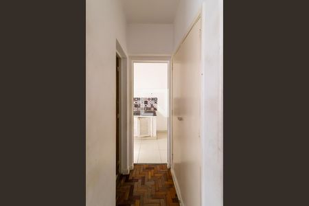 Corredor para cozinha de apartamento para alugar com 1 quarto, 48m² em Vila Nova Conceição, São Paulo
