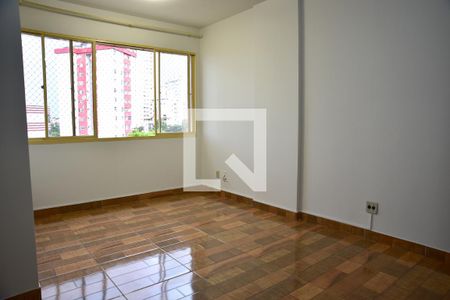 Sala de apartamento para alugar com 3 quartos, 85m² em Santa Efigênia, Belo Horizonte