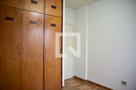 Quarto 2 de apartamento para alugar com 3 quartos, 85m² em Santa Efigênia, Belo Horizonte