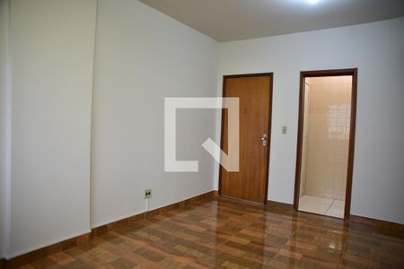 Sala de apartamento para alugar com 3 quartos, 85m² em Santa Efigênia, Belo Horizonte