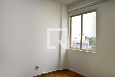 Quarto 2 de apartamento para alugar com 3 quartos, 85m² em Santa Efigênia, Belo Horizonte