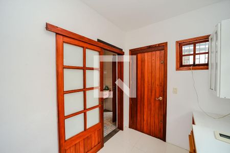 Escritório de casa à venda com 3 quartos, 650m² em Jardim Itu, Porto Alegre