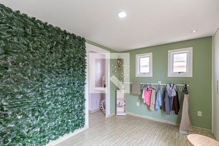 Casa à venda com 186m², 2 quartos e 2 vagas Casa à venda com 186m², 2 quartos e 2 vagasQuarto