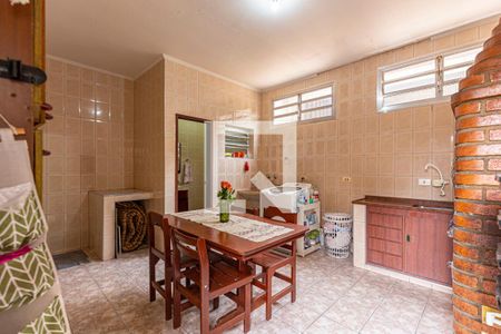 Casa à venda com 186m², 2 quartos e 2 vagas Casa à venda com 186m², 2 quartos e 2 vagasÁrea de Serviço