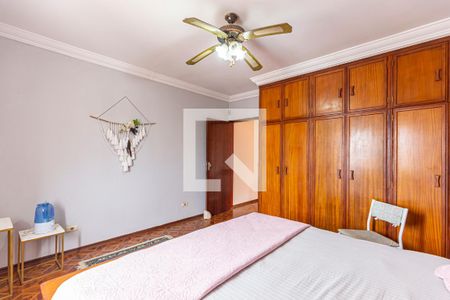 Casa à venda com 186m², 2 quartos e 2 vagas Casa à venda com 186m², 2 quartos e 2 vagasQuarto 2