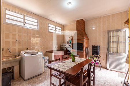 Casa à venda com 186m², 2 quartos e 2 vagas Casa à venda com 186m², 2 quartos e 2 vagasÁrea de Serviço