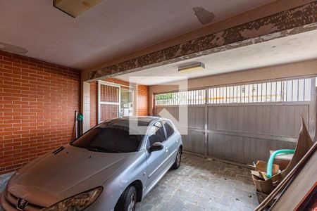 Casa à venda com 186m², 2 quartos e 2 vagas Casa à venda com 186m², 2 quartos e 2 vagasGaragem