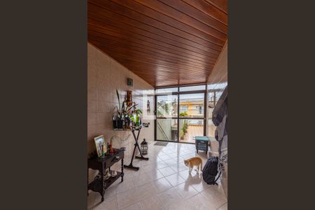 Casa à venda com 186m², 2 quartos e 2 vagas Casa à venda com 186m², 2 quartos e 2 vagasHall de Entrada