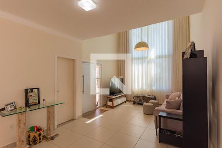 Casa de condomínio para alugar com 290m², 3 quartos e 4 vagasSala