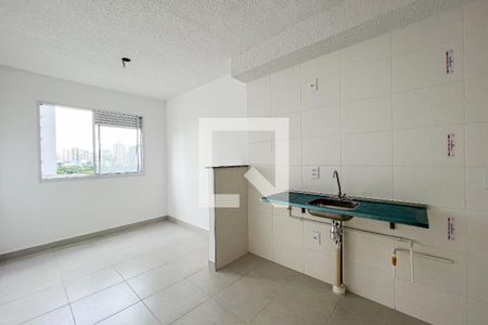 Cozinha e Área de Serviço de apartamento para alugar com 1 quarto, 26m² em Barra Funda, São Paulo