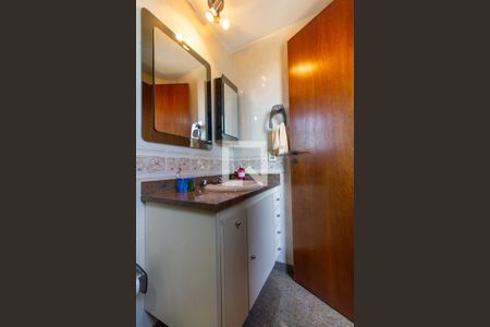 Apartamento à venda com 312m², 4 quartos e 3 vagas Apartamento à venda com 312m², 4 quartos e 3 vagasBanheiro da Suíte 3