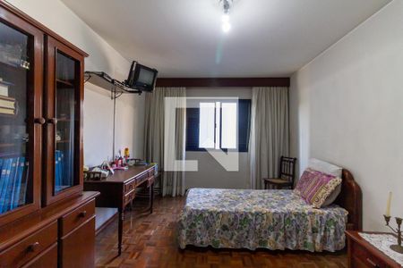 Apartamento à venda com 312m², 4 quartos e 3 vagas Apartamento à venda com 312m², 4 quartos e 3 vagasQuarto 1 - Suíte