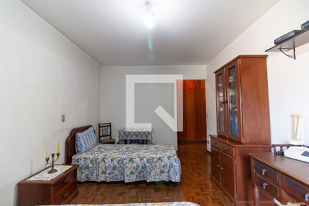 Apartamento à venda com 312m², 4 quartos e 3 vagas Apartamento à venda com 312m², 4 quartos e 3 vagasQuarto 1 - Suíte