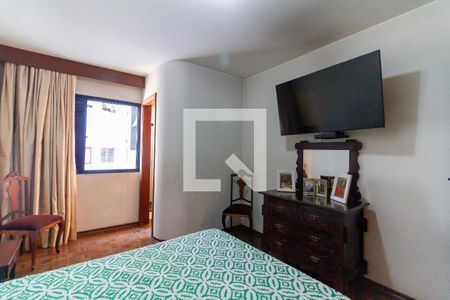 Apartamento à venda com 312m², 4 quartos e 3 vagas Apartamento à venda com 312m², 4 quartos e 3 vagasQuarto 3 - Suíte