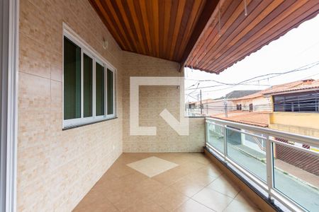 Sacada de casa à venda com 4 quartos, 243m² em Santo Antônio, Osasco