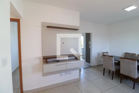Sala de apartamento para alugar com 2 quartos, 66m² em Chácaras Tubalina E Quartel, Uberlândia