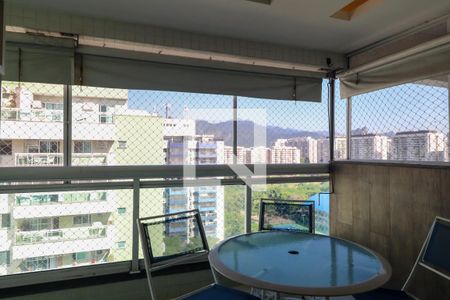 Varanda de apartamento à venda com 4 quartos, 240m² em Barra da Tijuca, Rio de Janeiro