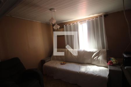 Sala de casa à venda com 4 quartos, 200m² em Guajuviras, Canoas
