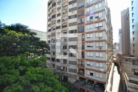 Vista de kitnet/studio para alugar com 1 quarto, 30m² em Cidade Baixa, Porto Alegre